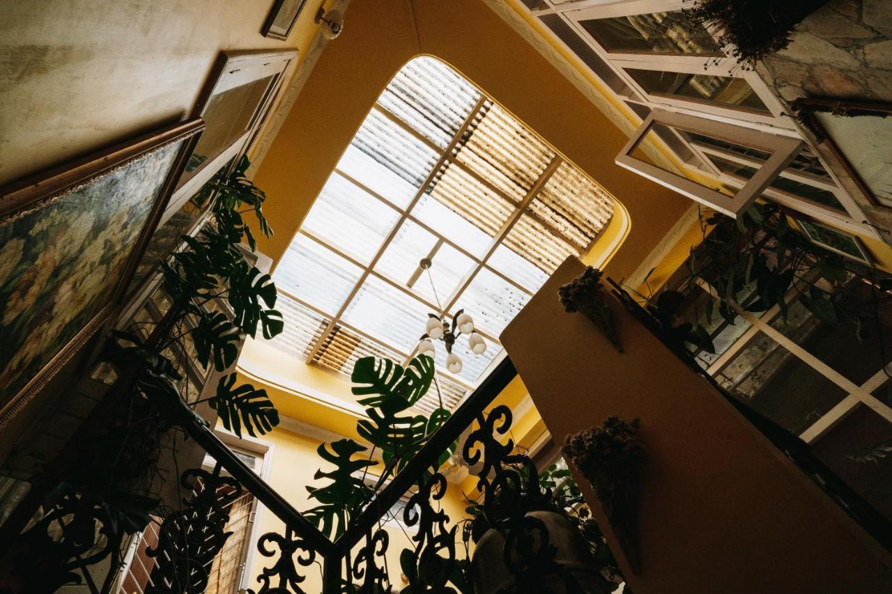 שילונג Rock Cliff Home Stay מראה חיצוני תמונה