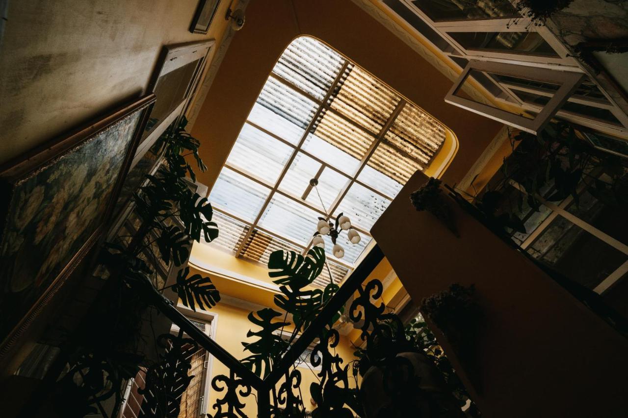 שילונג Rock Cliff Home Stay מראה חיצוני תמונה