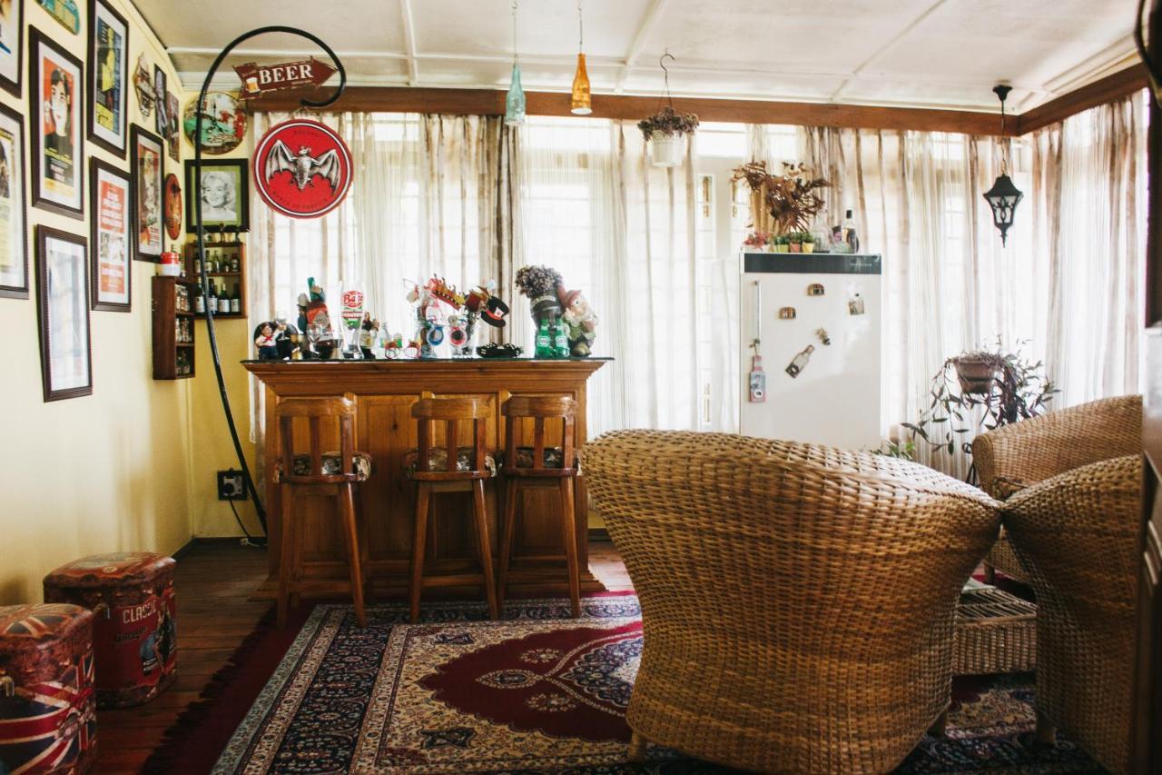 שילונג Rock Cliff Home Stay מראה חיצוני תמונה