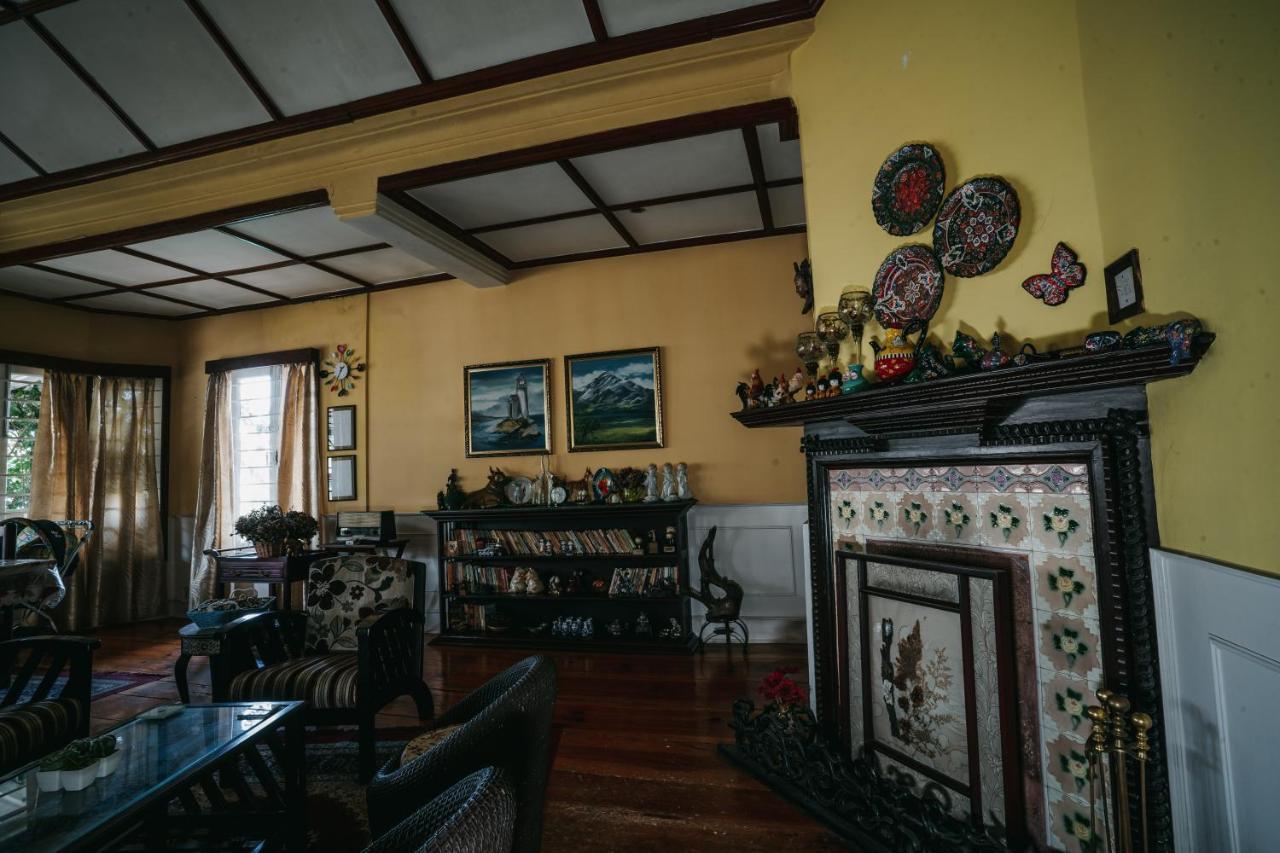 שילונג Rock Cliff Home Stay מראה חיצוני תמונה