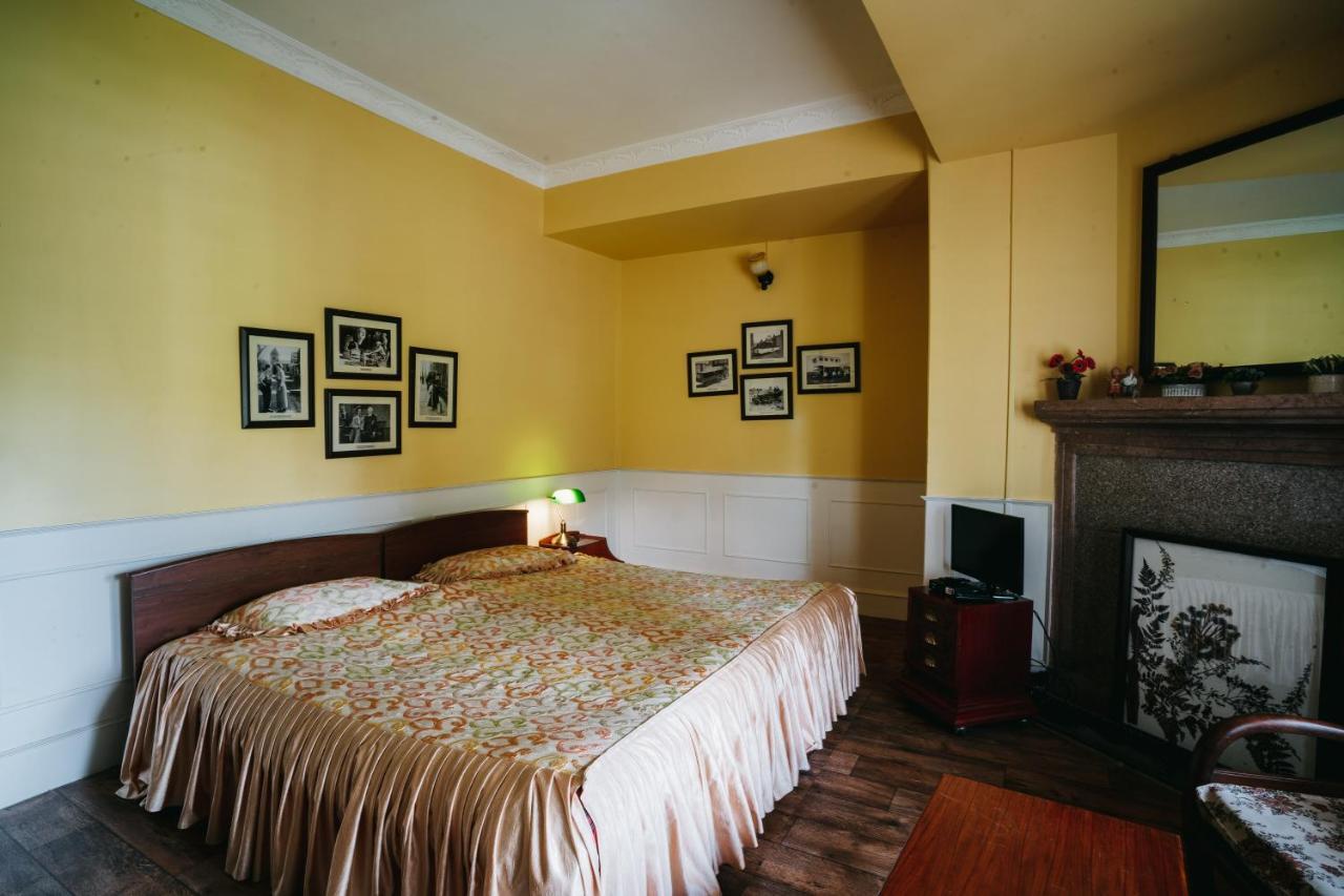 שילונג Rock Cliff Home Stay מראה חיצוני תמונה