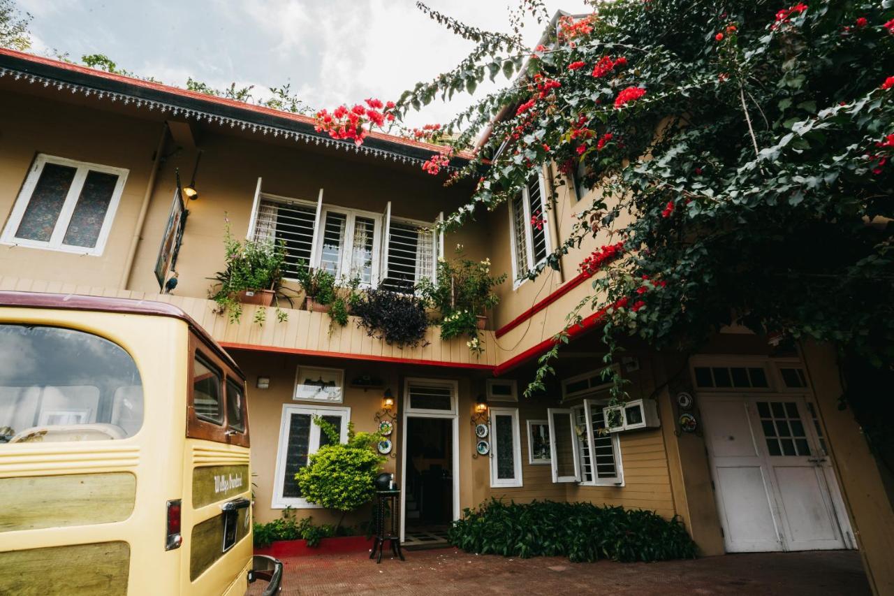 שילונג Rock Cliff Home Stay מראה חיצוני תמונה