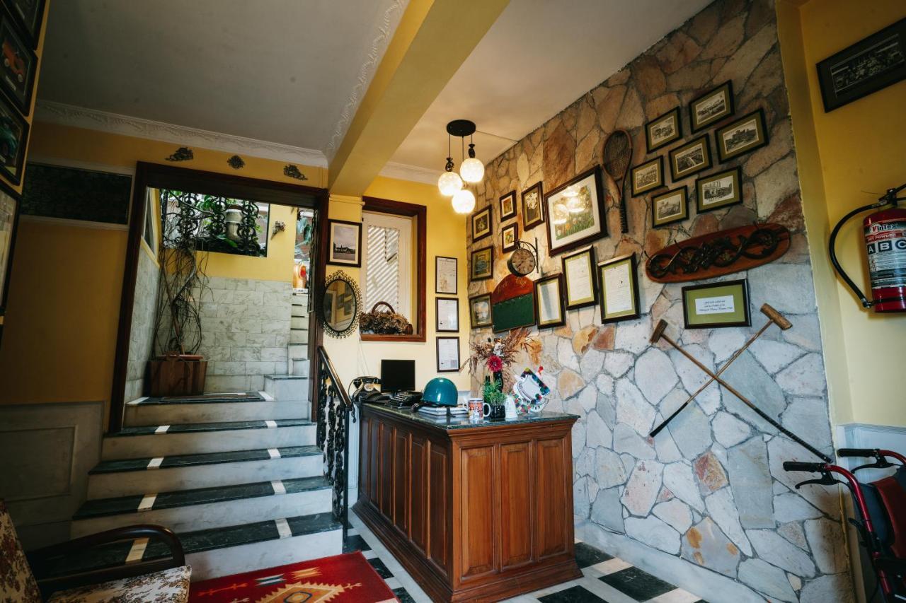 שילונג Rock Cliff Home Stay מראה חיצוני תמונה